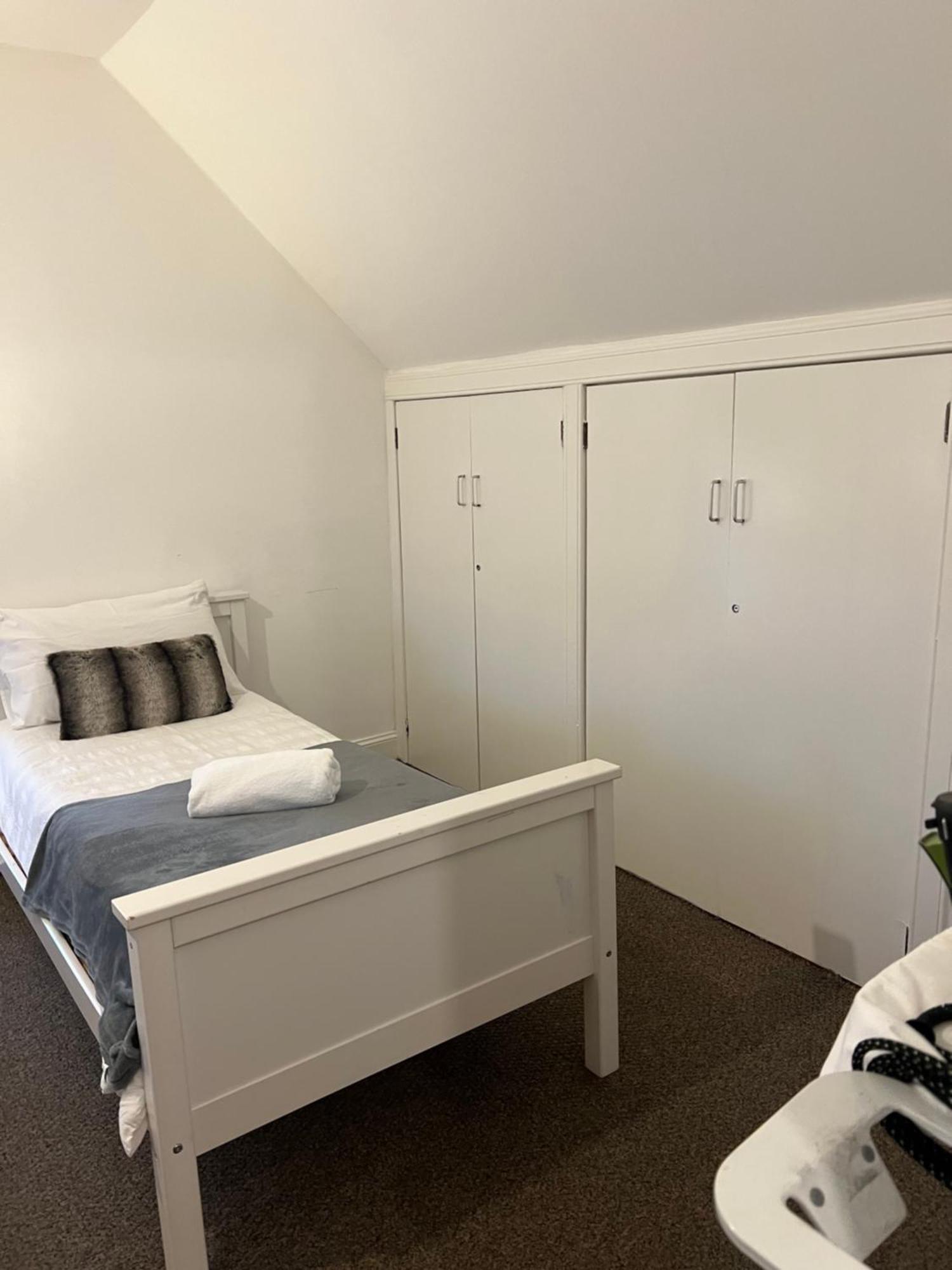 4 Bed Bungalow Near Airport EDI Eksteriør bilde